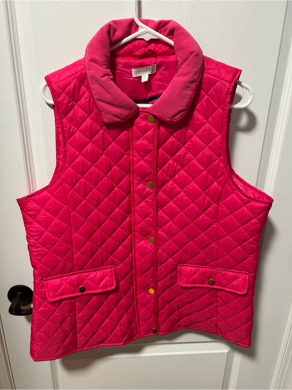 crown & ivy Quilted Hot Pink Sleeveless Vest